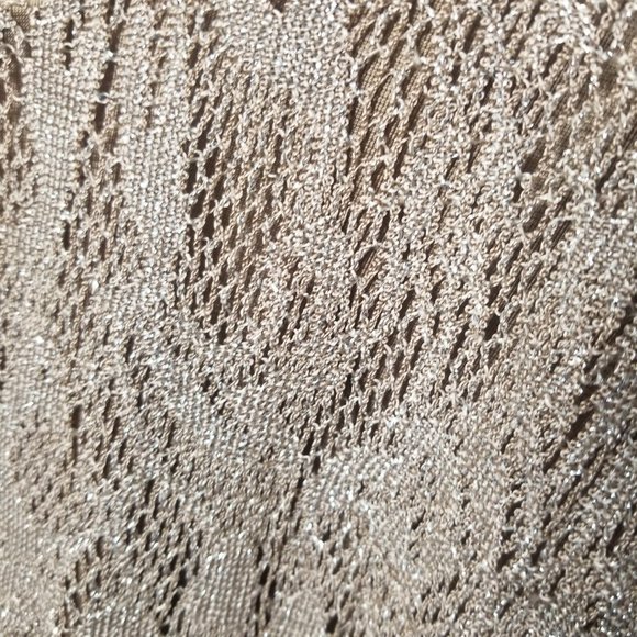 DAMIANOU Women's Made in the USA Gold Shimmer Lace Scalloped Blouse Top Size L - Picture 5 of 11